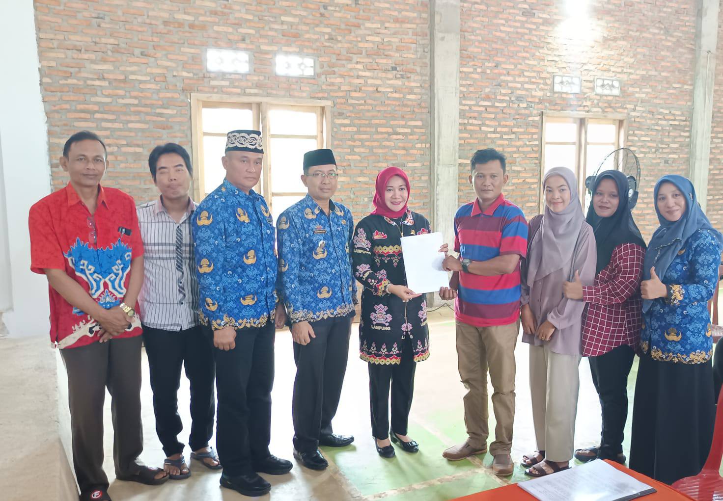 penandatanganan-akta-notaris-koperasi-desa-merah-putih-se-kecamatan-marga-tiga-selasa-17-juni-2025